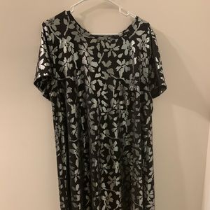 LulaRoe Elegant Carly 2XL black and silver